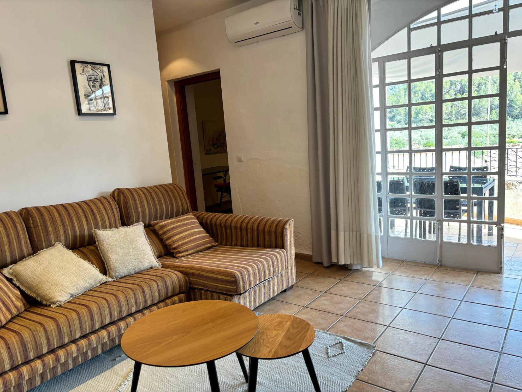 Piso En Vall De Almonacid Con Vistas, Aire Acondicionado, Wifi Y Smart Tv Buitenkant foto